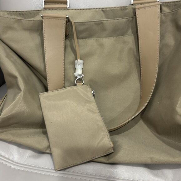 TUMI Ballistic Ex Large Travel Tote - Picture 3 of 9